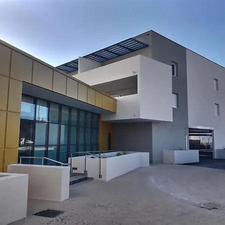 Modern Studio Near The Mediterranean Apartment *