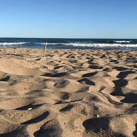 In Valras-plage Near Sandy شقة *